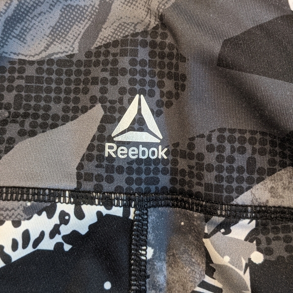 Size small Reebok Workout Capris - Picture 2 of 3
